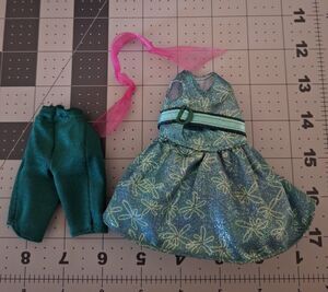 Disney Inside Out Deluxe Talking Disgust Doll Green Outfit Set Clothes Only